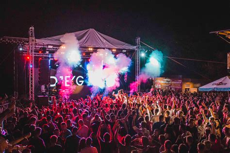 Entertainment & Events .